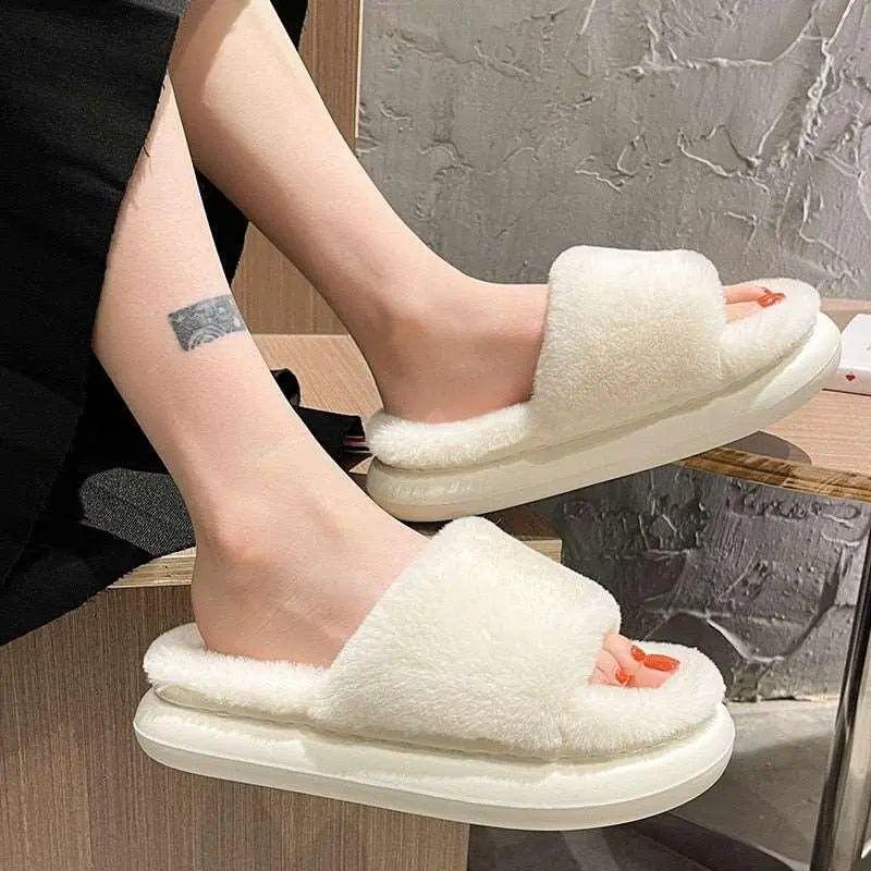 Fuzzy - Dicke flauschige Pelzpantoffeln - Weiß / 36-37 (passen 35-36) - Damenschuhe