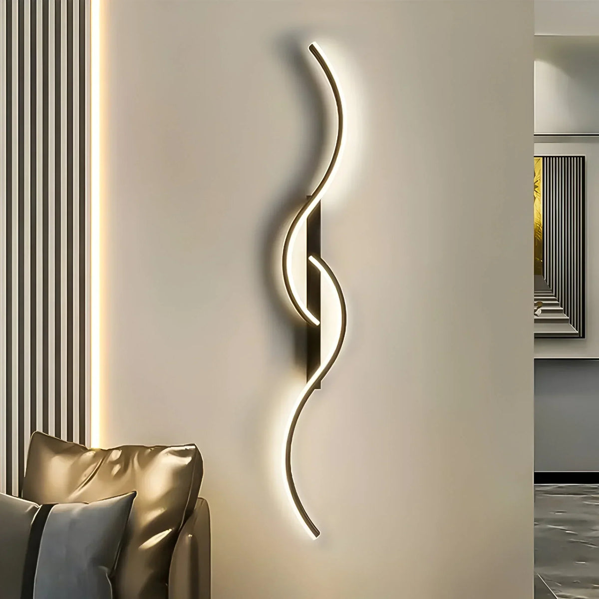 Geschwungene LED-Wandleuchte für Innenräume – Elegante Akzentbeleuchtung - Schwarz / 60 cm / Warmweiß (2700K–3500K)