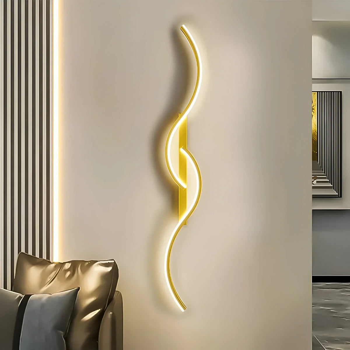Geschwungene LED-Wandleuchte für Innenräume – Elegante Akzentbeleuchtung - Gold / 60 cm / Warmweiß (2700K–3500K)