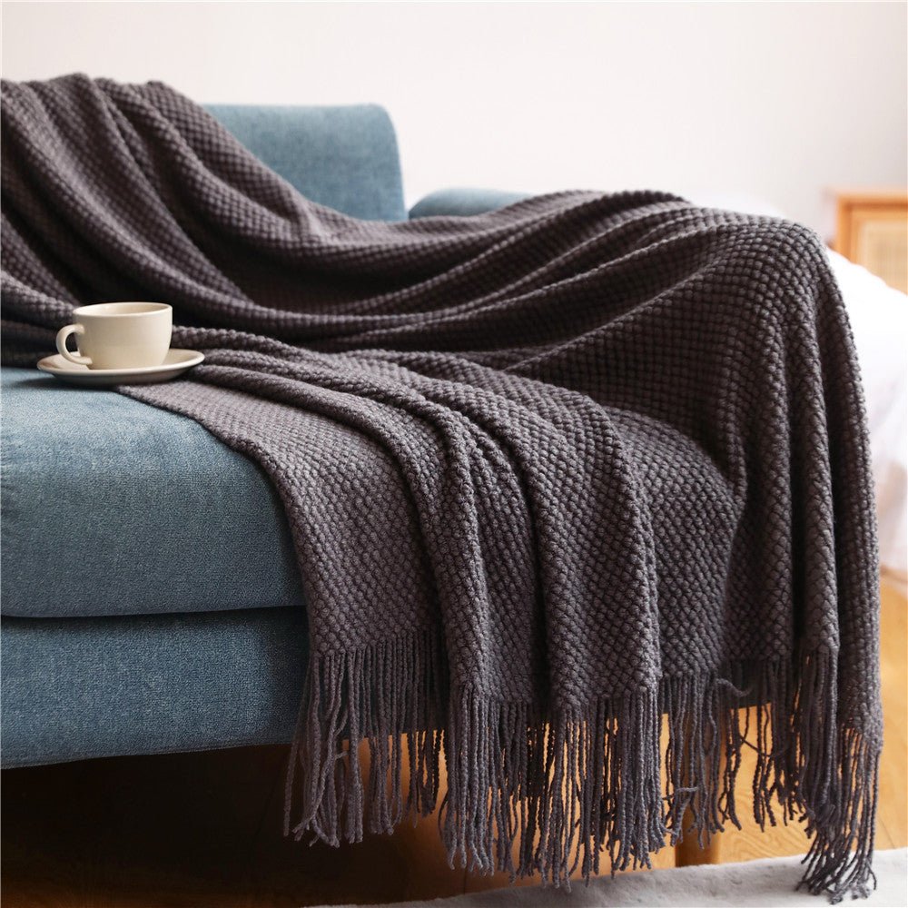 Gestrickte Decke im skandinavischen Design - Dunkelgrau / 127 x 176 cm - Wohn- und Schlafdecken