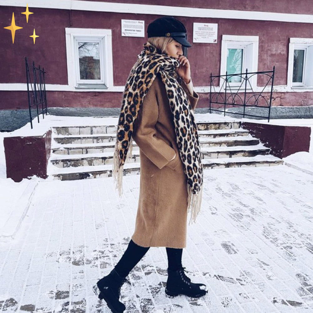 Gestrickter Schal mit Tiermuster – Wollmix-Winterschal mit Fransen - Standard - Schals und Tücher