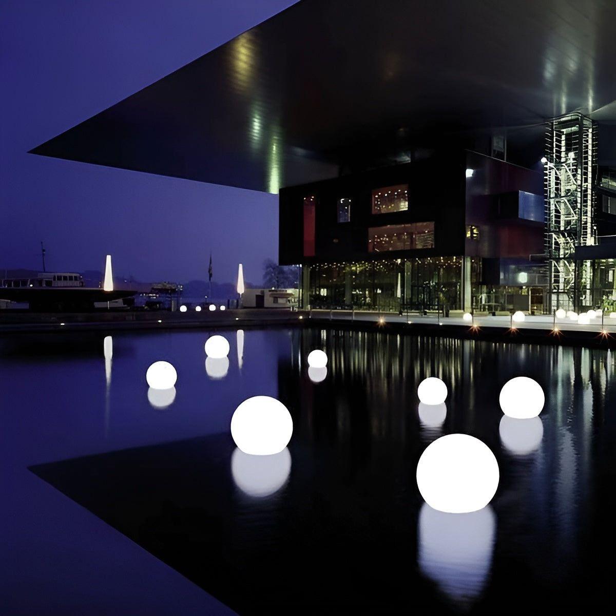 GlowBall Light - Wasserdichte Farbwechselnde LED Gartenball-Lampe hi - Lampe