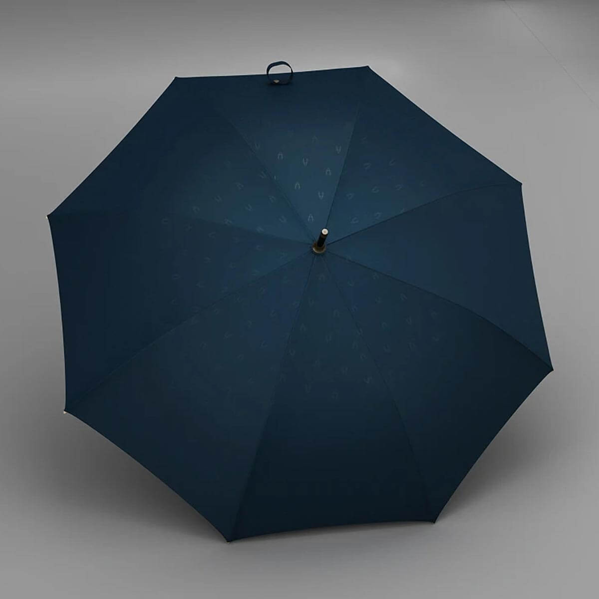 Großer marineblauer Regenschirm – 122 cm mit Holzgriff - Regenschirme