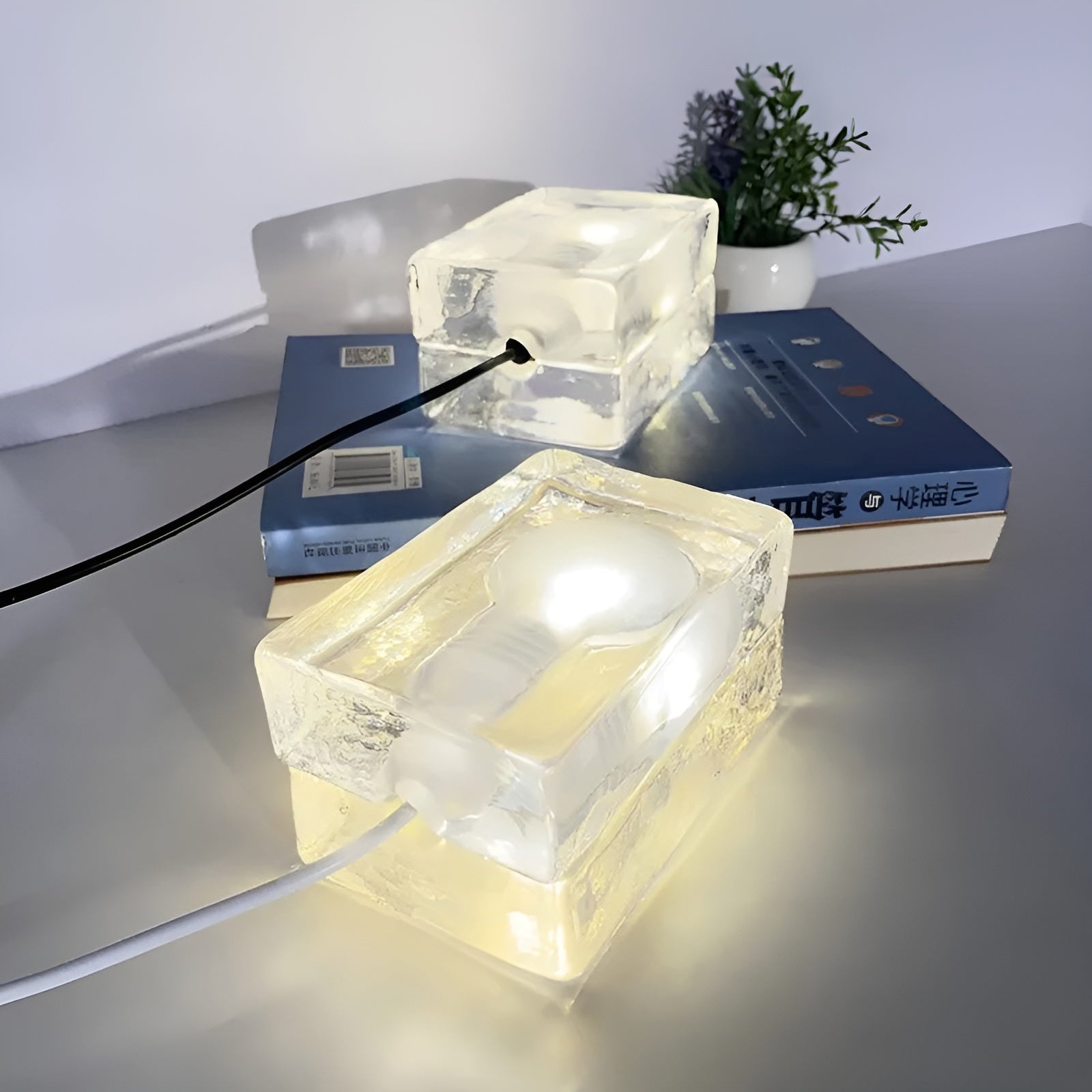 IceLuxe Light – Minimalistische Eiswürfel-LED-Glaslampe - Lampe