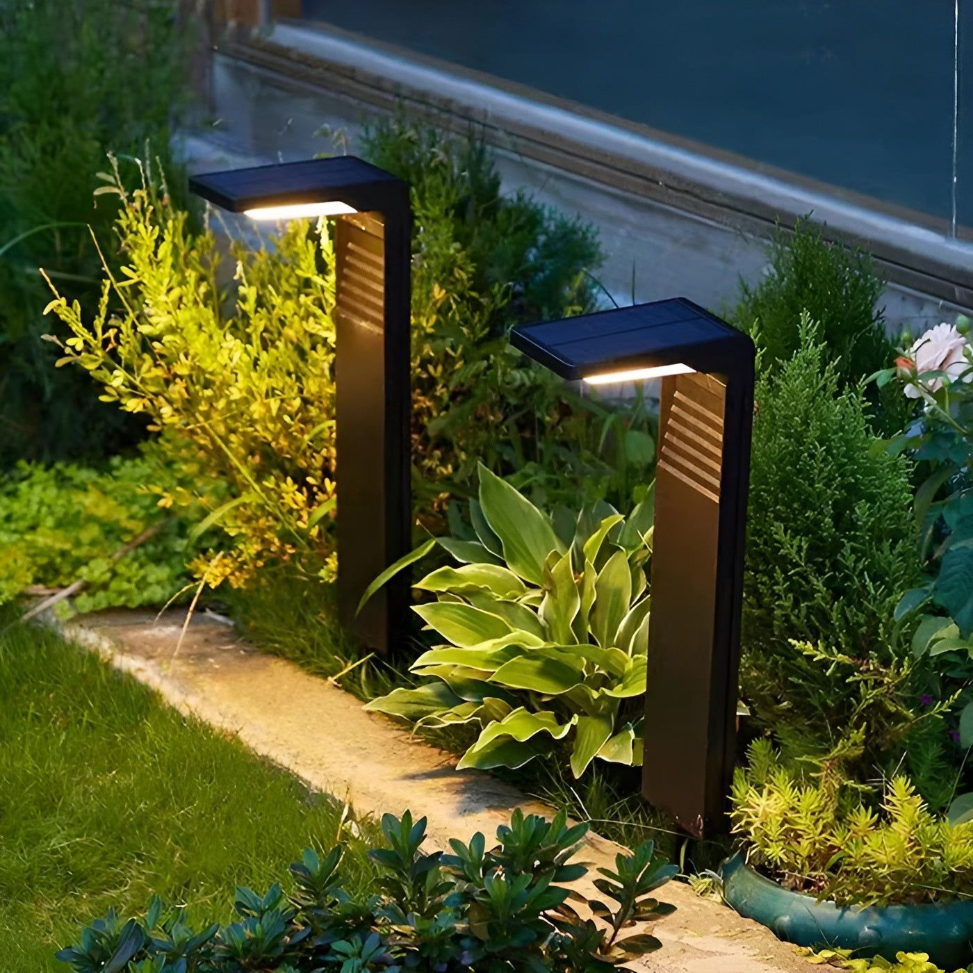 GardenGlow Light - Wasserdichte LED-Solar Garten-Pendelleuchte - Elegare