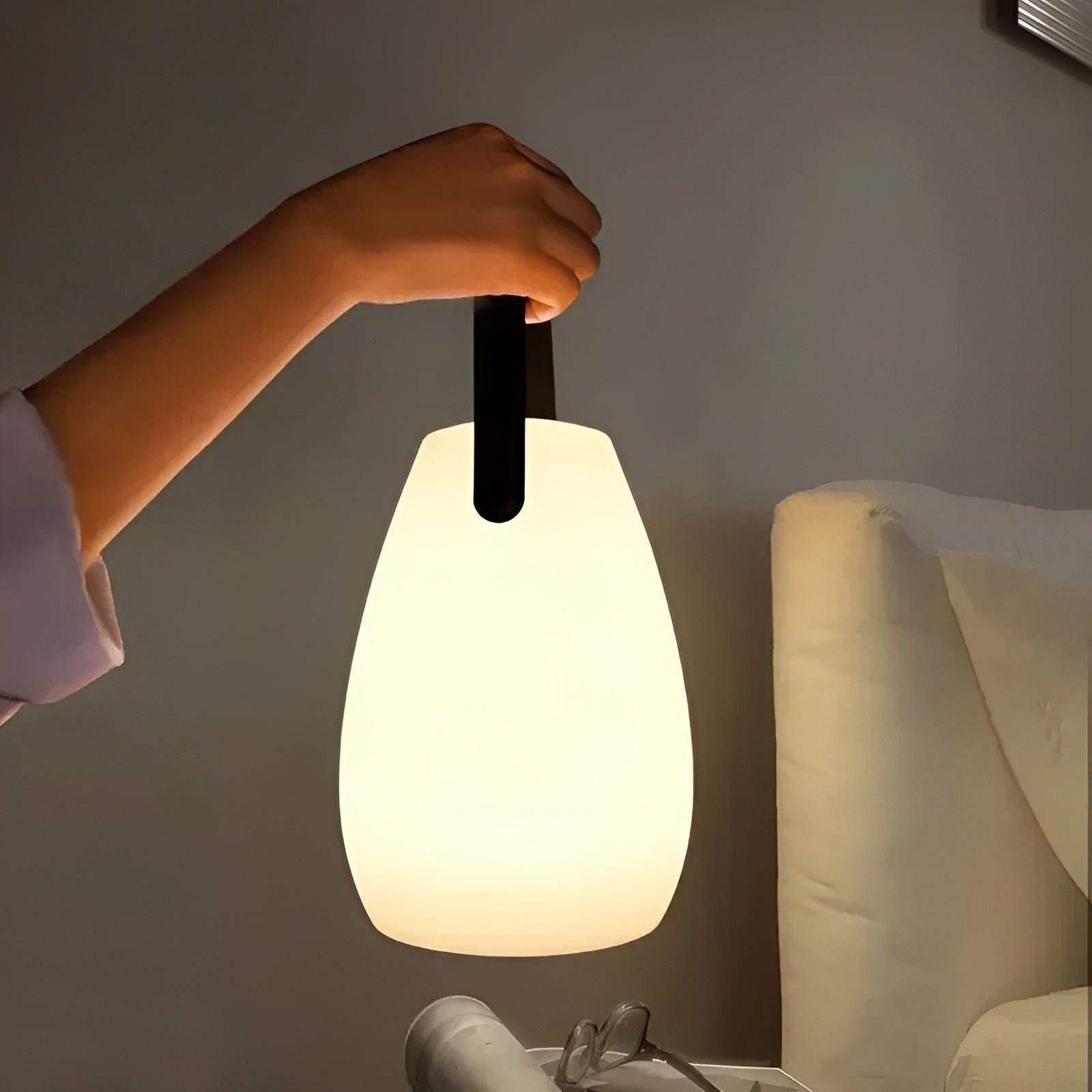 Kabellose LED Tischlampe – Tragbar & Wasserdicht mit Fernbedienung | Für Garten Balkon & Wohnzimmer - Tischlampe