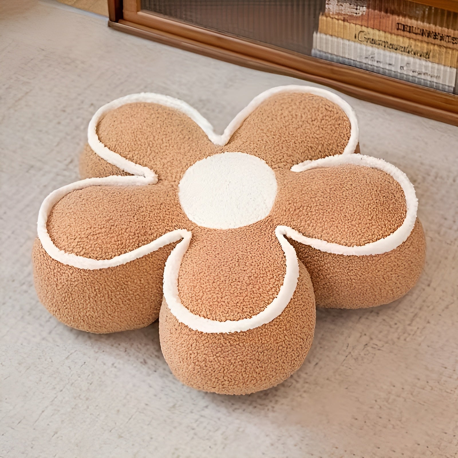 Kissen in Blumenform – Gemütlich und Stilvoll | Ideal als Wohn- und Sofadeko - Milchtee - Zierkissen