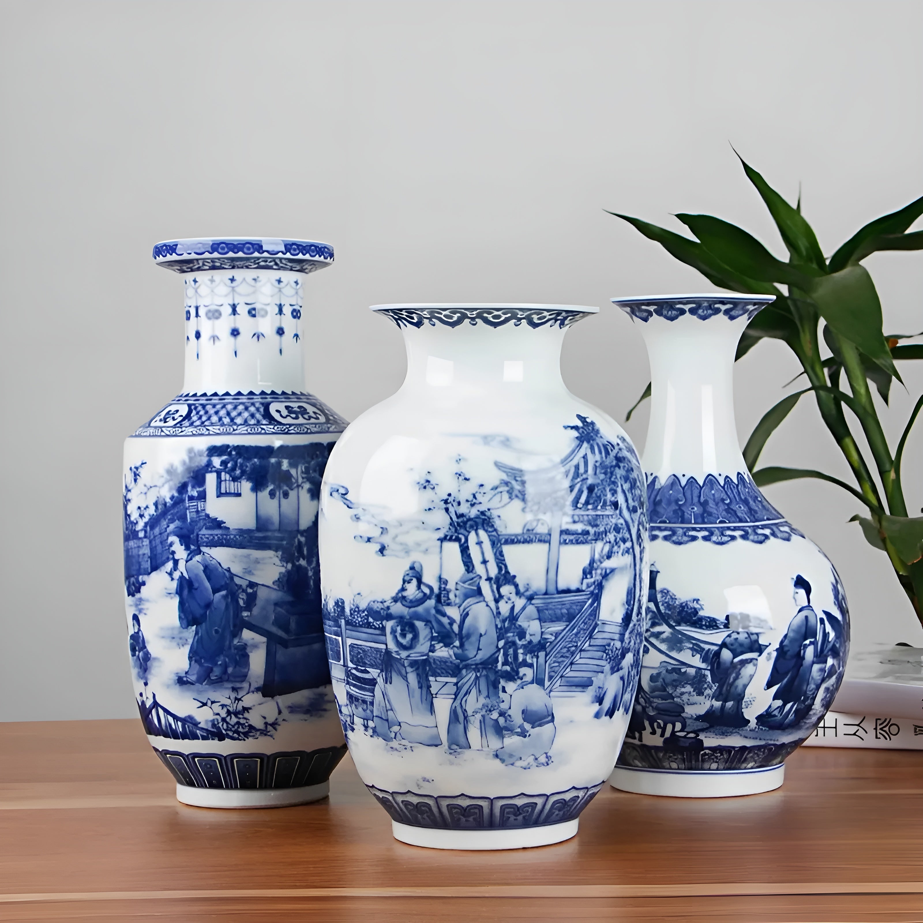 Klassische blau-weiße Keramikvase im China-Stil – Antikes Design für stilvolle Wohnakzente - Vase