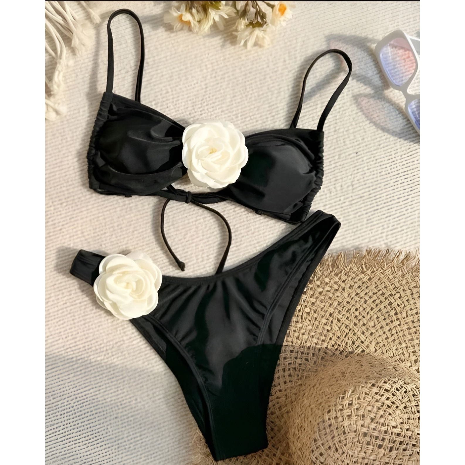 Andrea Bikini Set - Elegantes High Waist Bikini Set für Frauen mit Floralem Design - Elegare