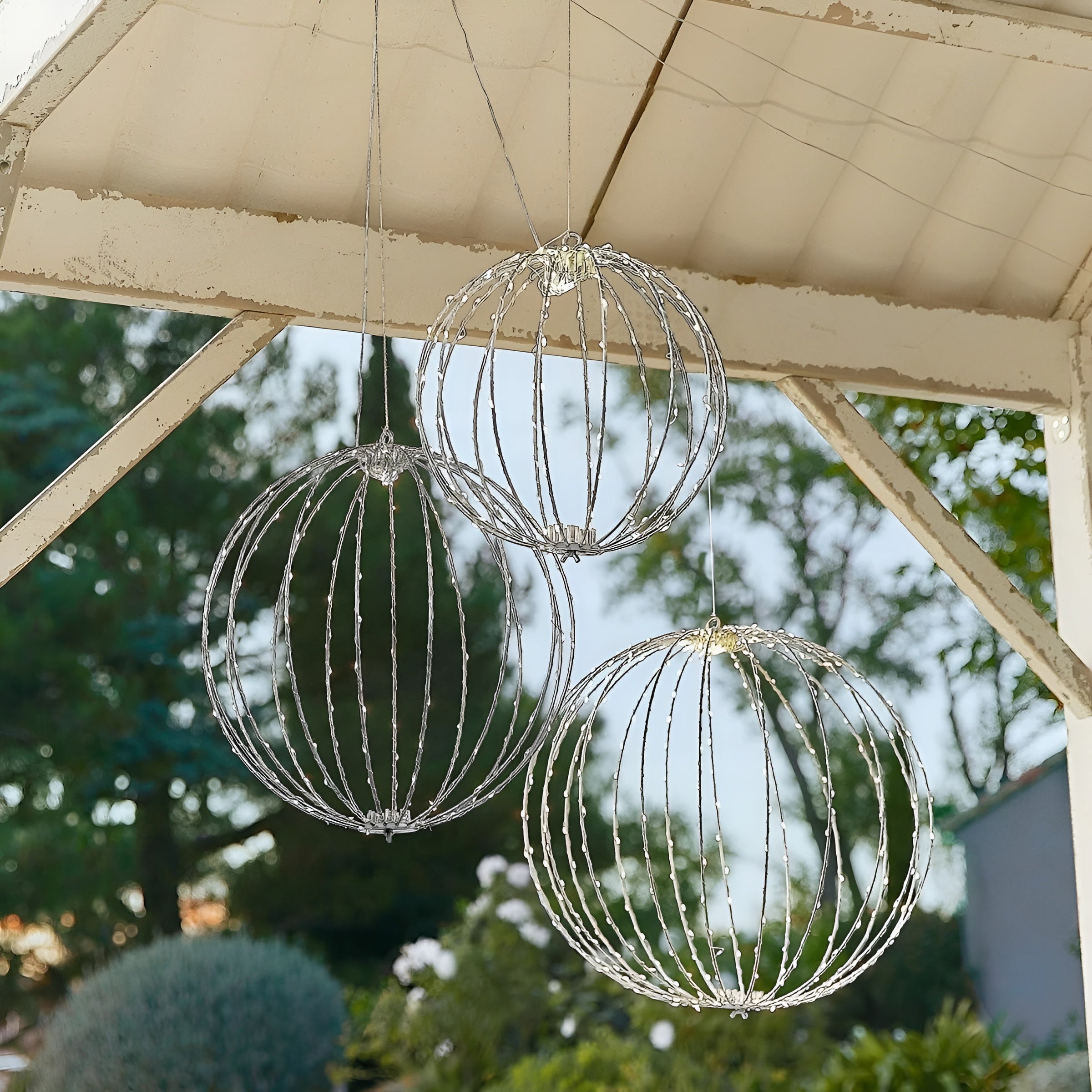 LED-Globus-Set Brilliant – Leuchtende Dekorationskugeln für den Garten - Hängelampe