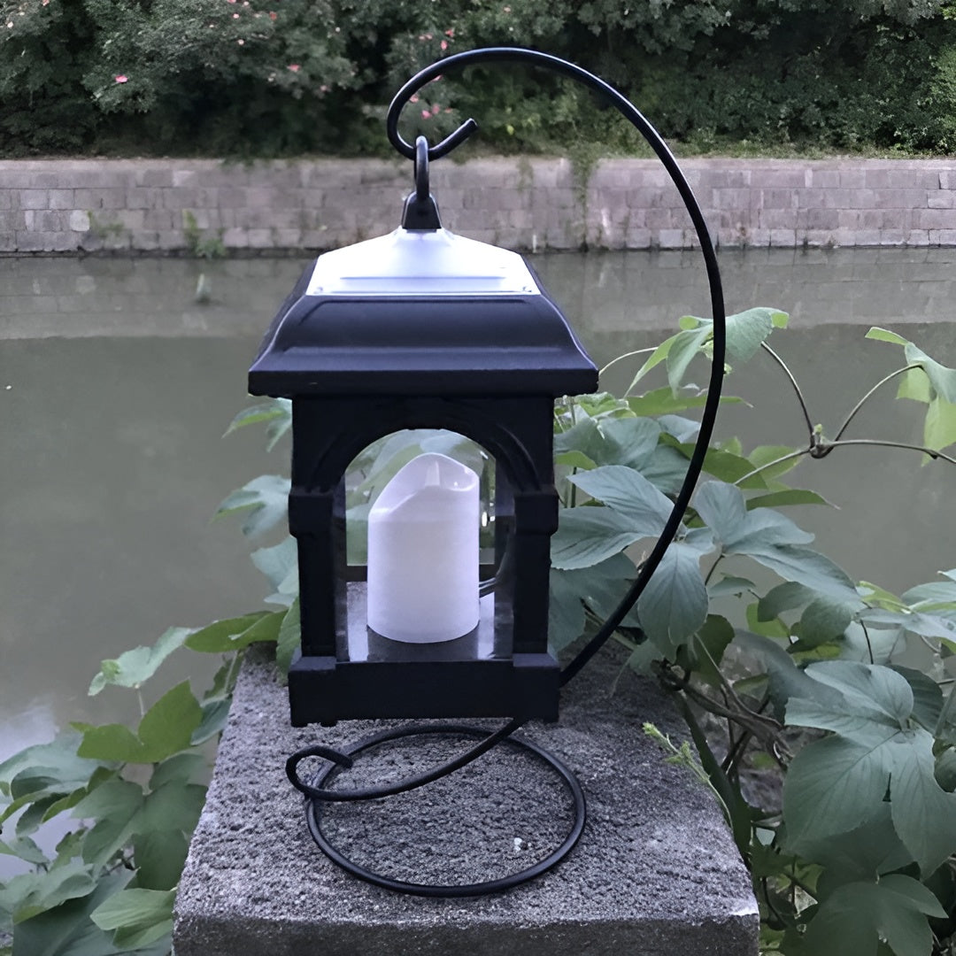 LED-Solarleuchte in Hausform – Wasserdichte Gartenbeleuchtung für Außenbereiche - B – Schwarz / Warmweiß (3000 K)