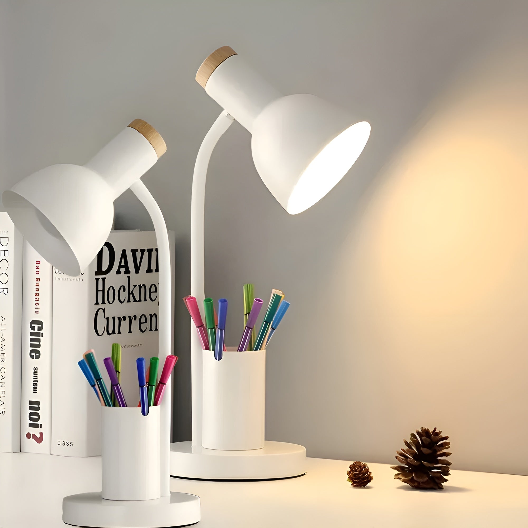 LED-Tischlampe mit Stifthalter – Stilvoll und Praktisch | Ordnung auf dem Schreibtisch - Tischlampe