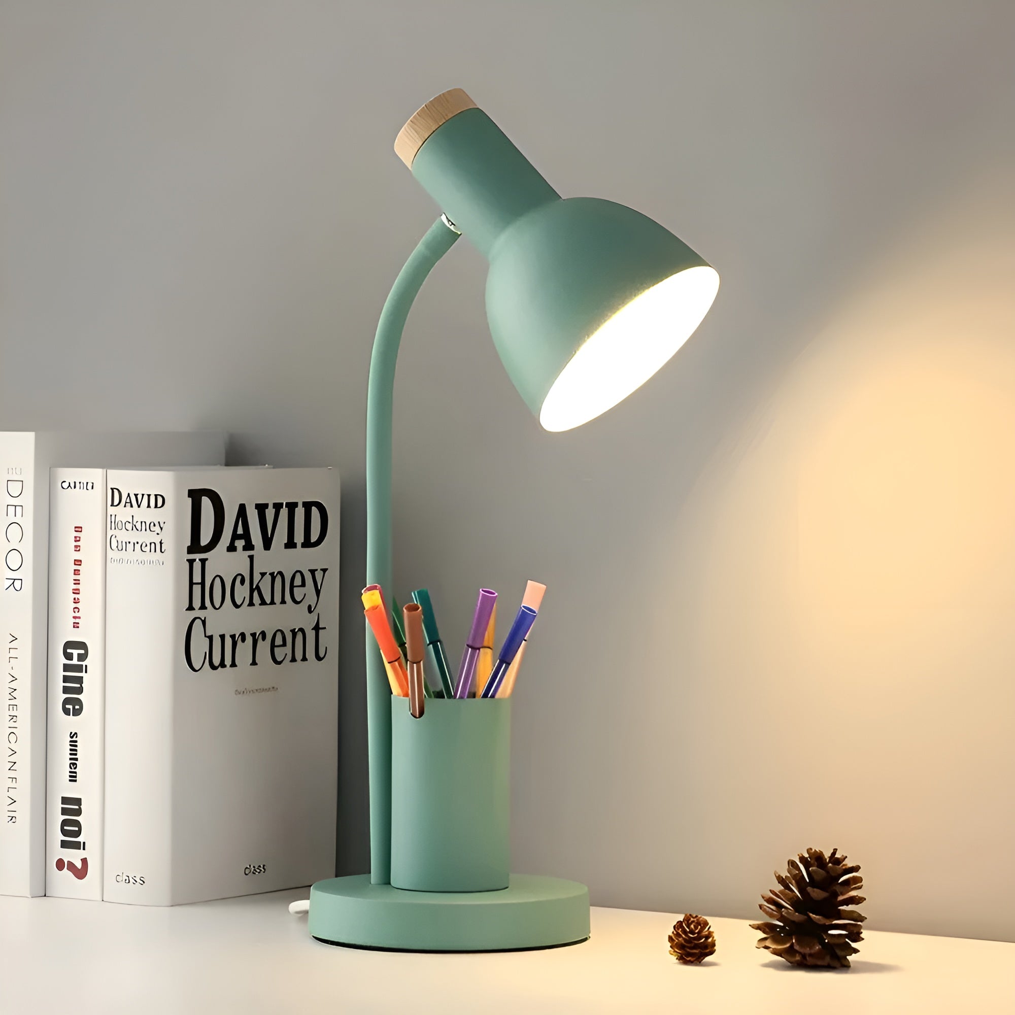 LED-Tischlampe mit Stifthalter – Stilvoll und Praktisch | Ordnung auf dem Schreibtisch - Tischlampe