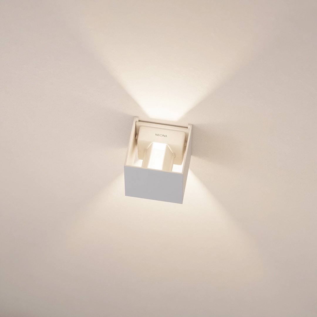 LED Wandleuchte mit verstellbaren Lichtblenden – Innen & Außen - Wandleuchten