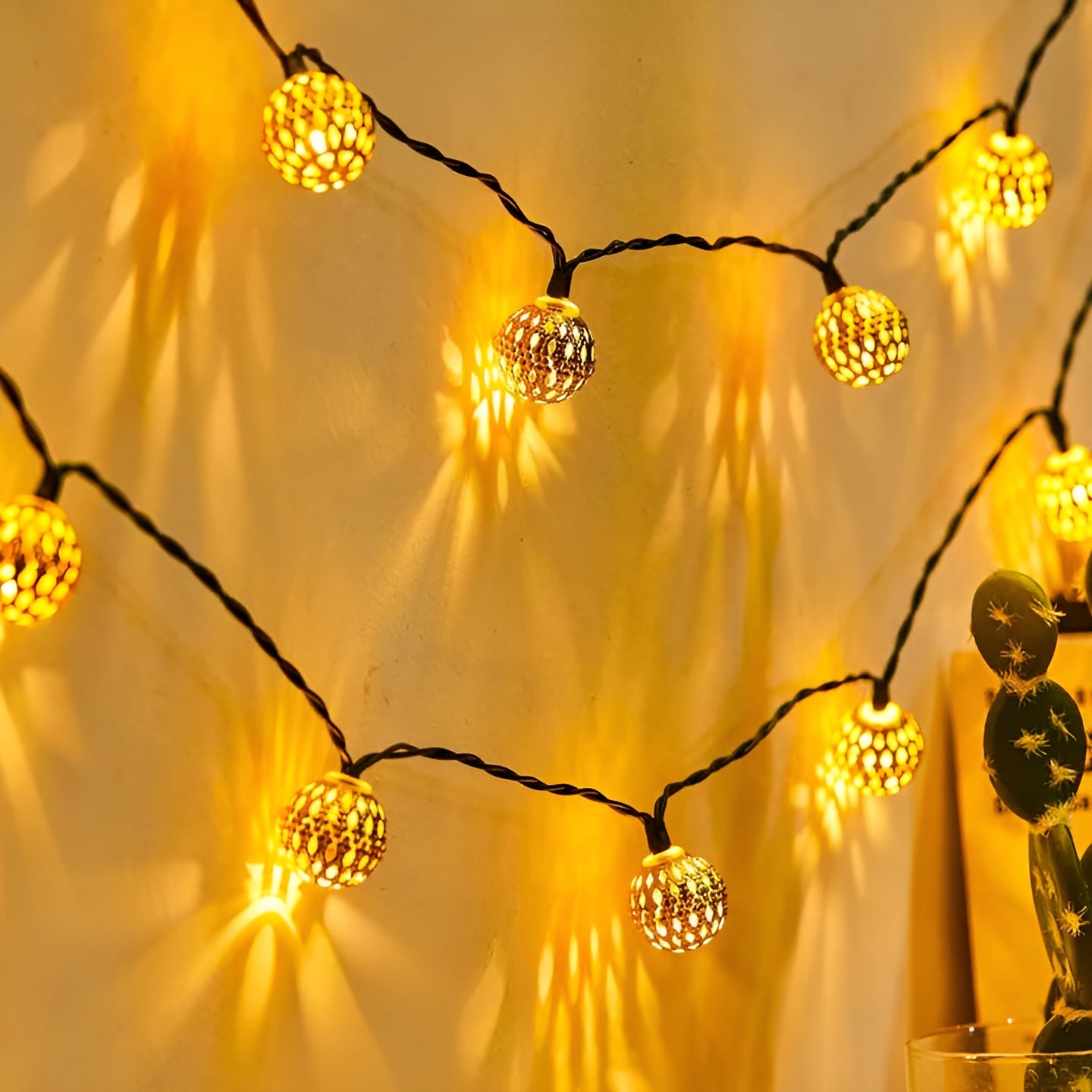 Solar-Lichterkette im marokkanischen Stil – Wasserdicht & Dekorativ für Garten und Balkon