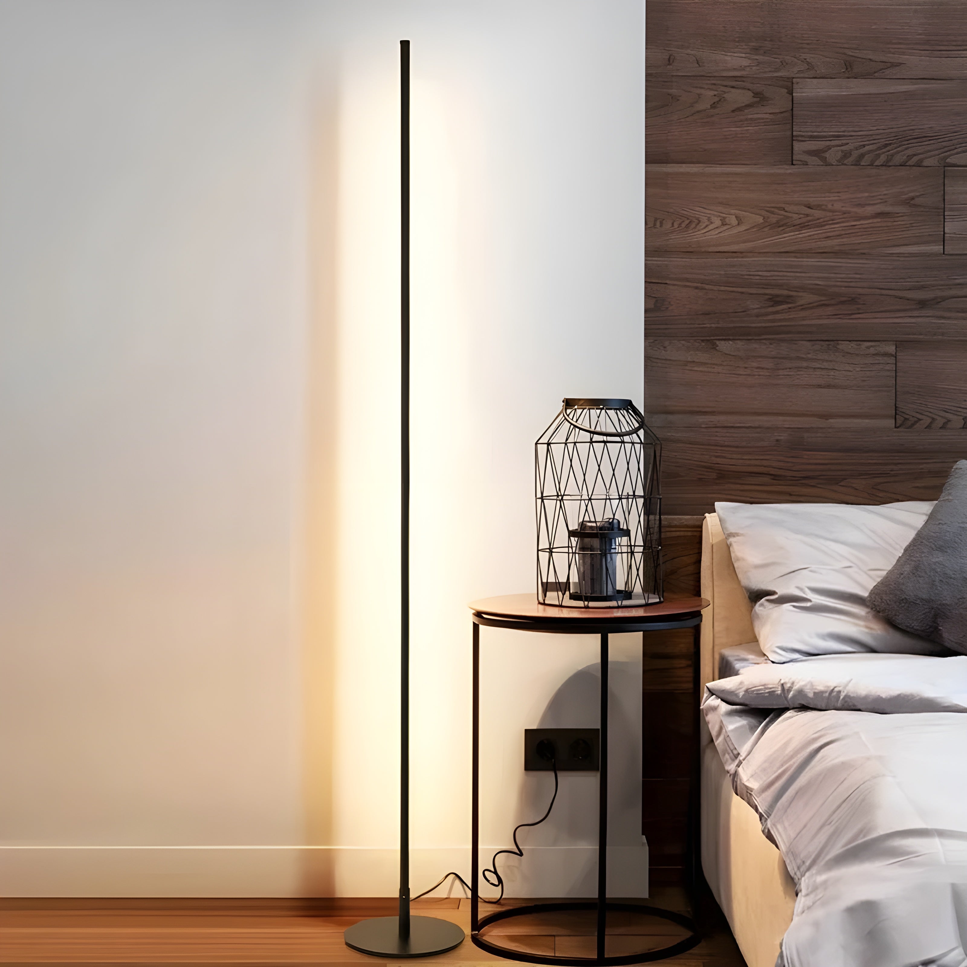 LinearLine Light - Dimmbare LED-Stehleuchte stehend - Stehlampe