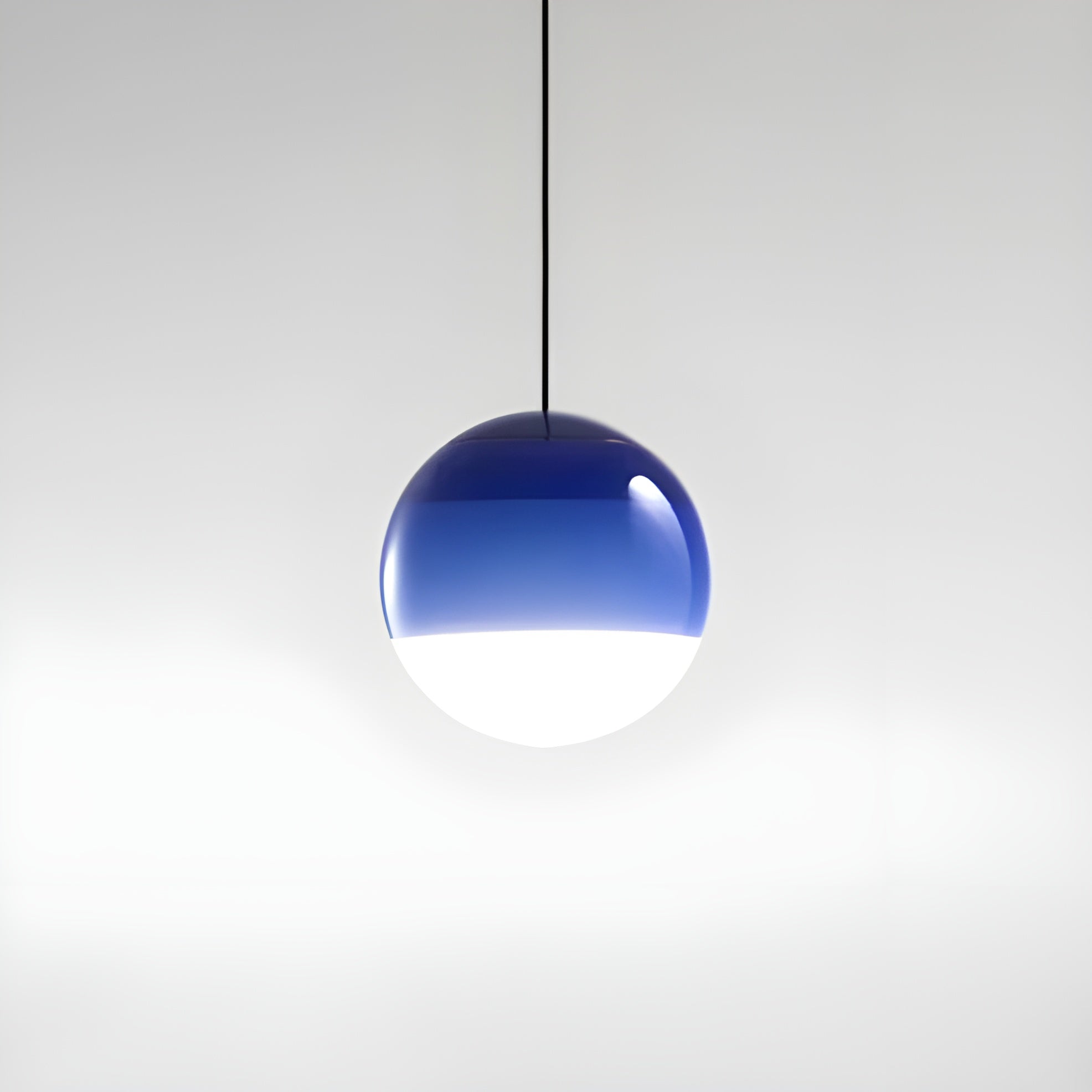 LumiOrb Light – Kreative Ballon-Hängelampe mit LED-Beleuchtung - Blau / Durchmesser 15cm / Warmes Licht (3000K-3300K)