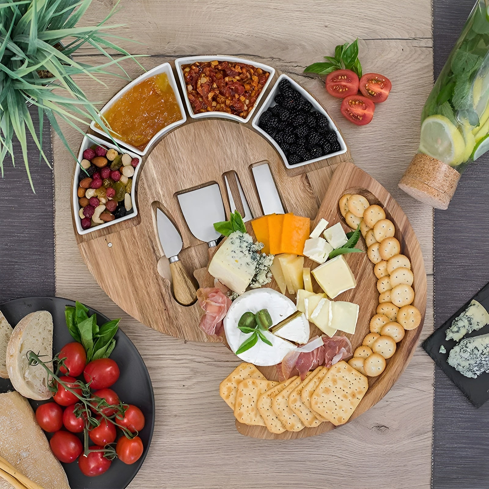 LuxeServe Käseplatte mit Käsemessern – Elegantes Servierbrett für Käse Antipasti & festliche Abende - Platten
