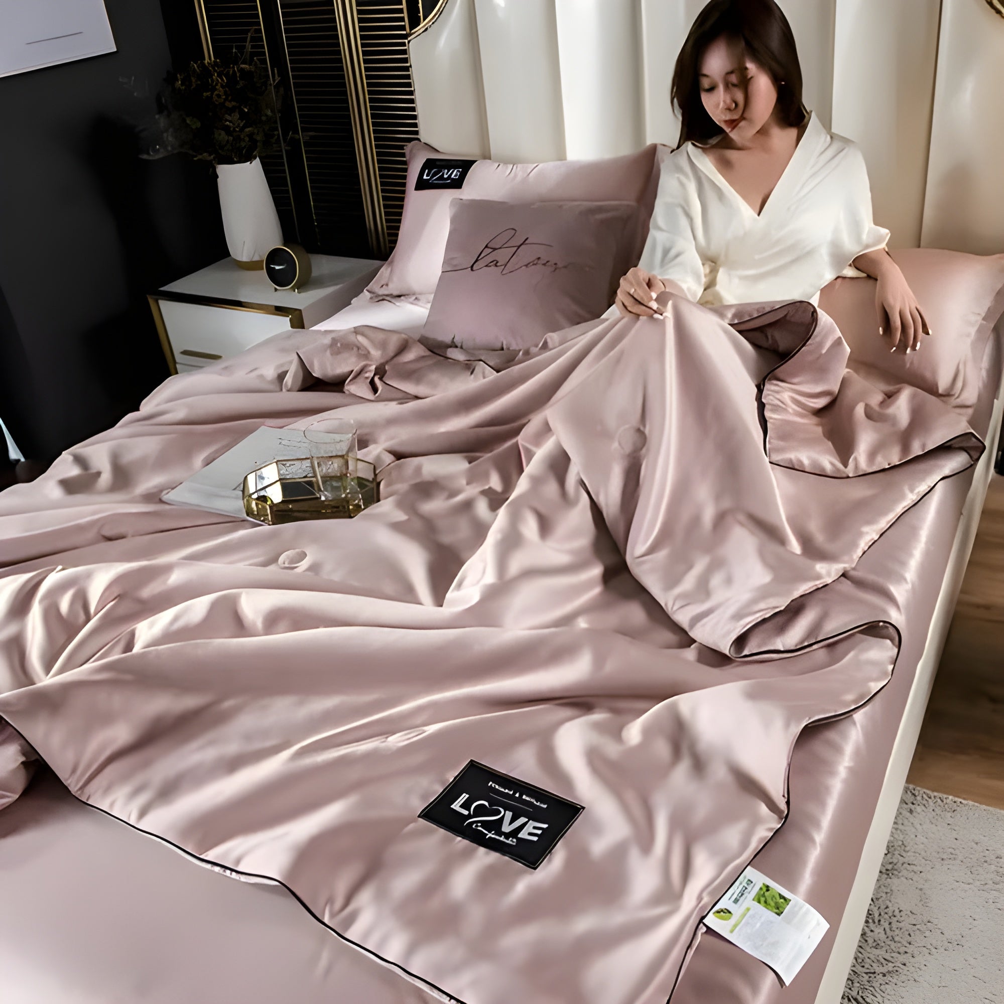 Luxus Seidendecke – Ganzjahresdecke für höchsten Schlafkomfort - Champagner / 150x200cm - Decke
