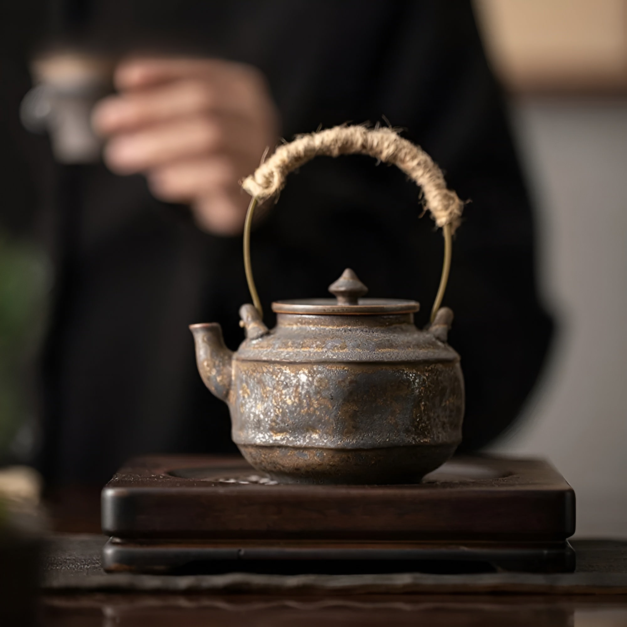 Teekanne aus Eisen mit Glasur – Japanisches Design & Handgefertigt | Perfekt für Gongfu-Teezeremonien