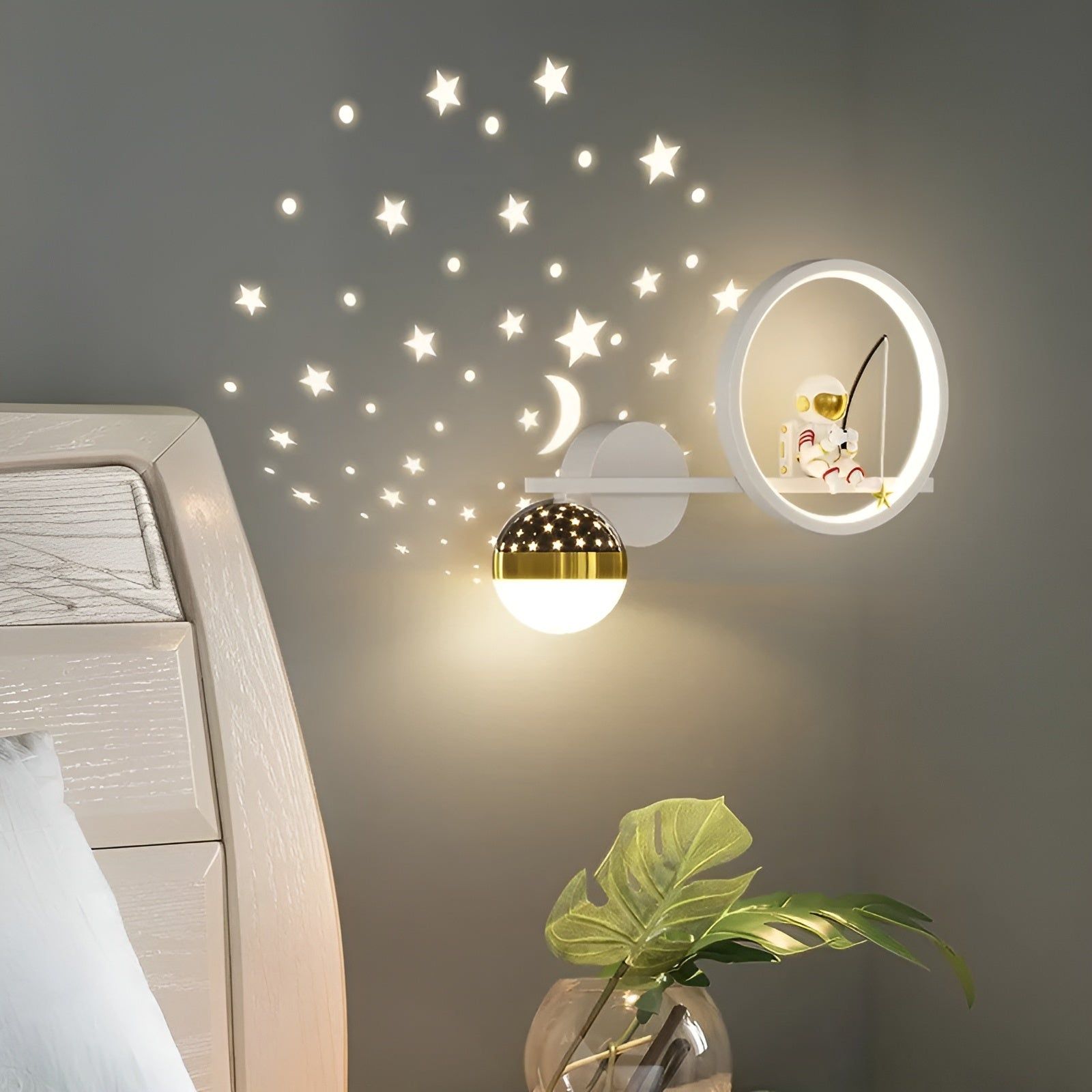 AstroGlow Lamp - Moderne Kinder Sternenhimmel-Projektor LED-Wandlampe Elegare