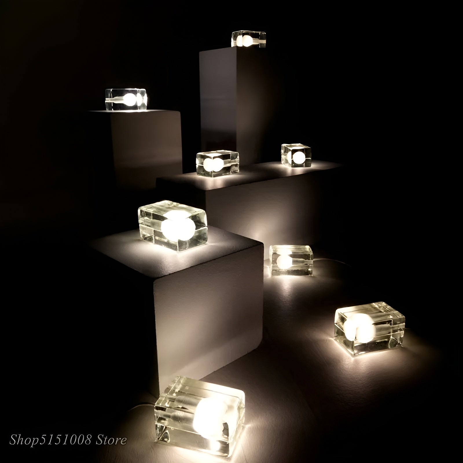 IceLuxe Light – Minimalistische Eiswürfel-LED-Glaslampe