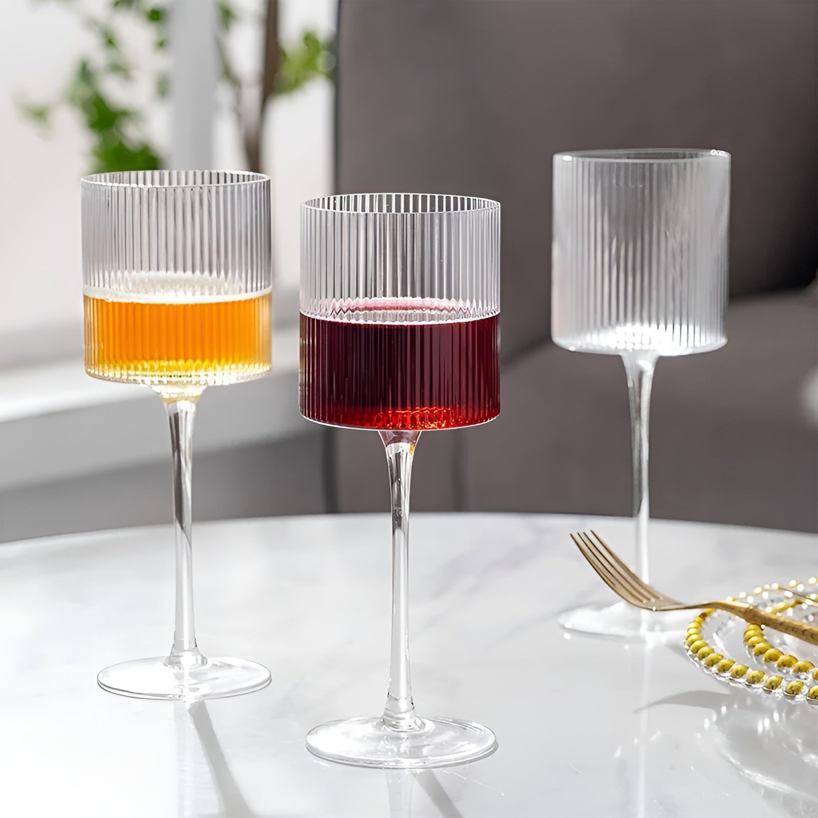 4er-Set Champagnergläser – Elegantes geriffeltes Glas | Stilvoll für Sekt & besondere Anlässe - 4 Stück - Champagnerglas