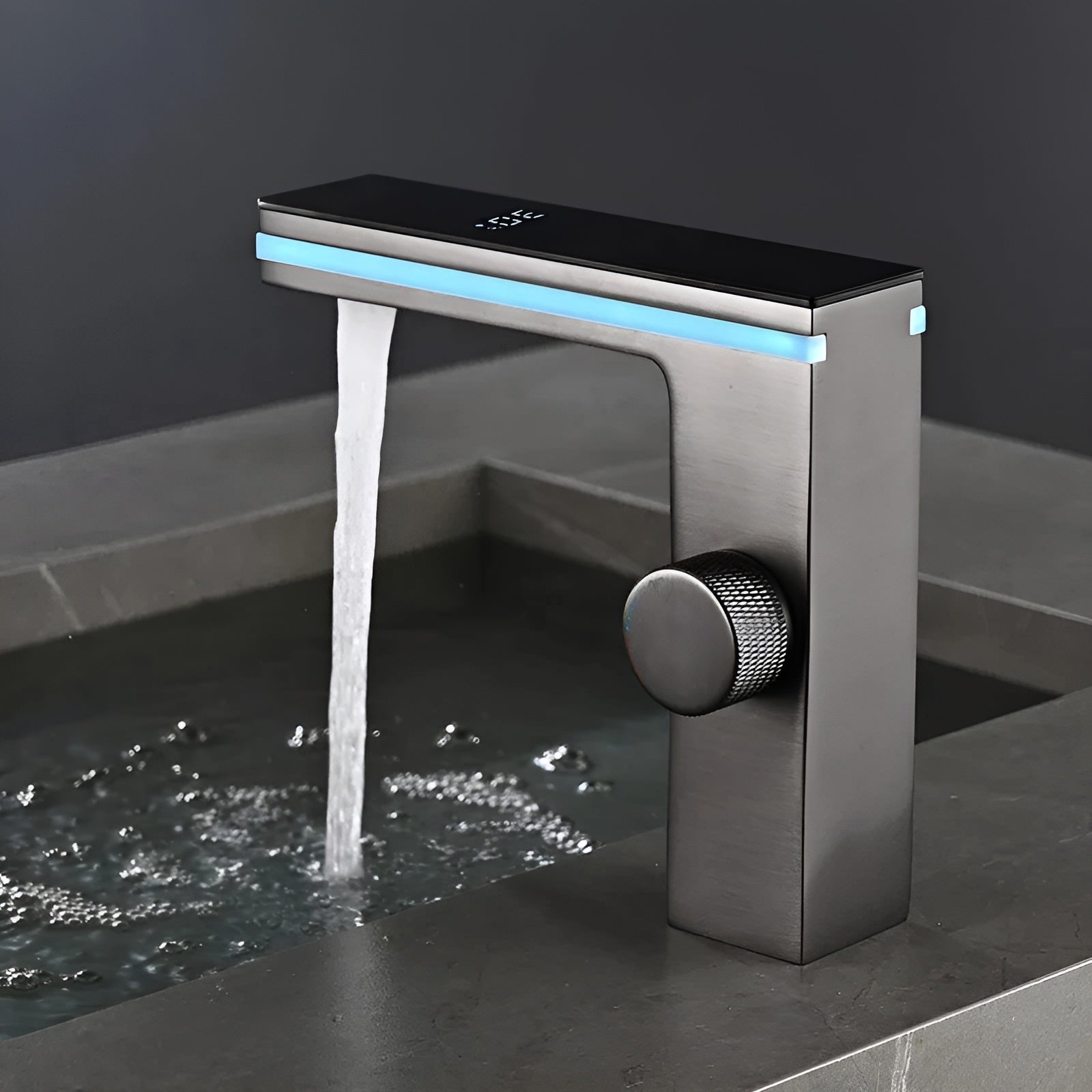 LED Wasserhahn fürs Badezimmer – Digitale Anzeige & Temperaturkontrolle | Moderne Waschbeckenarmatur aus Messing