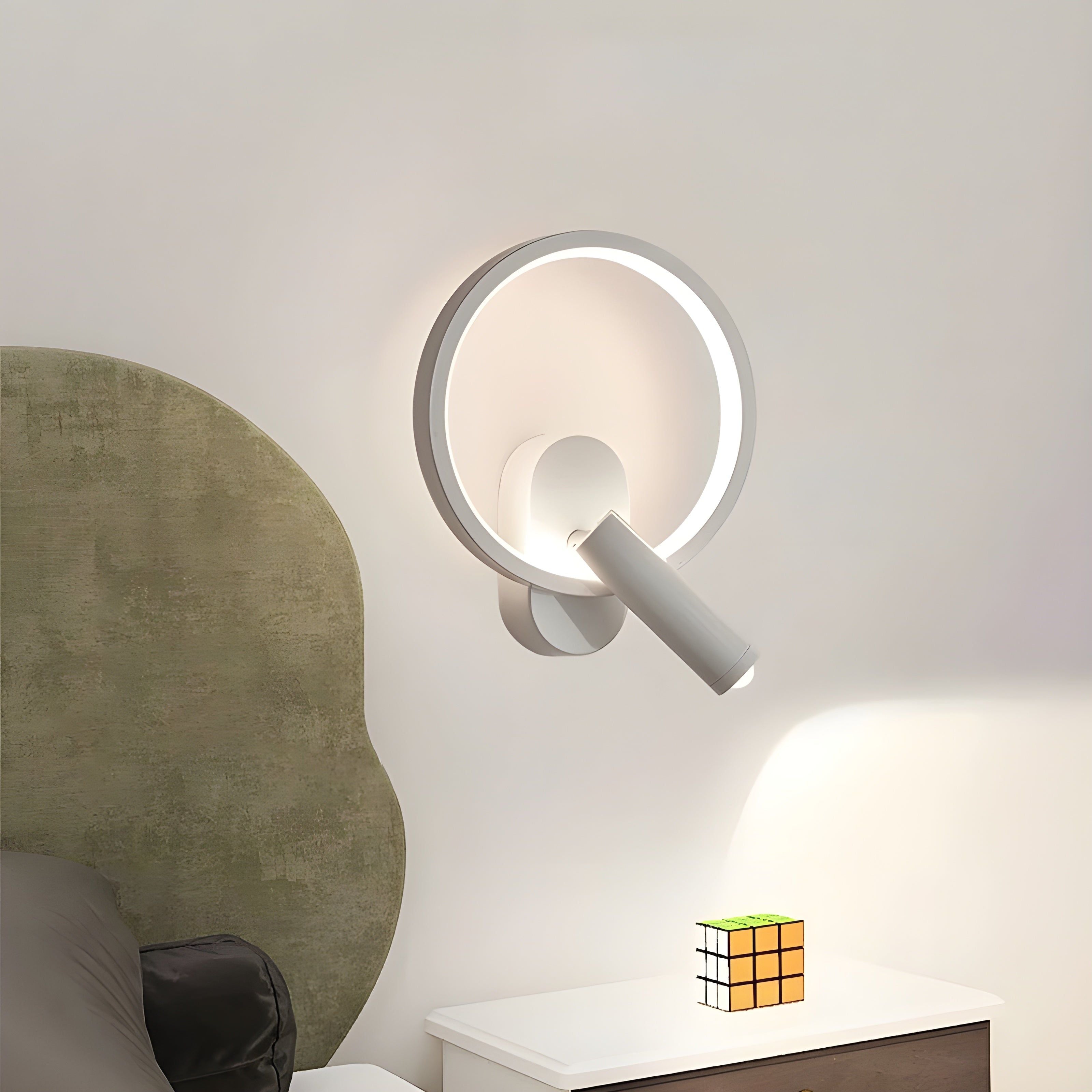 SpotGlow Lampe - Minimalistische Metall Design Wandleuchte