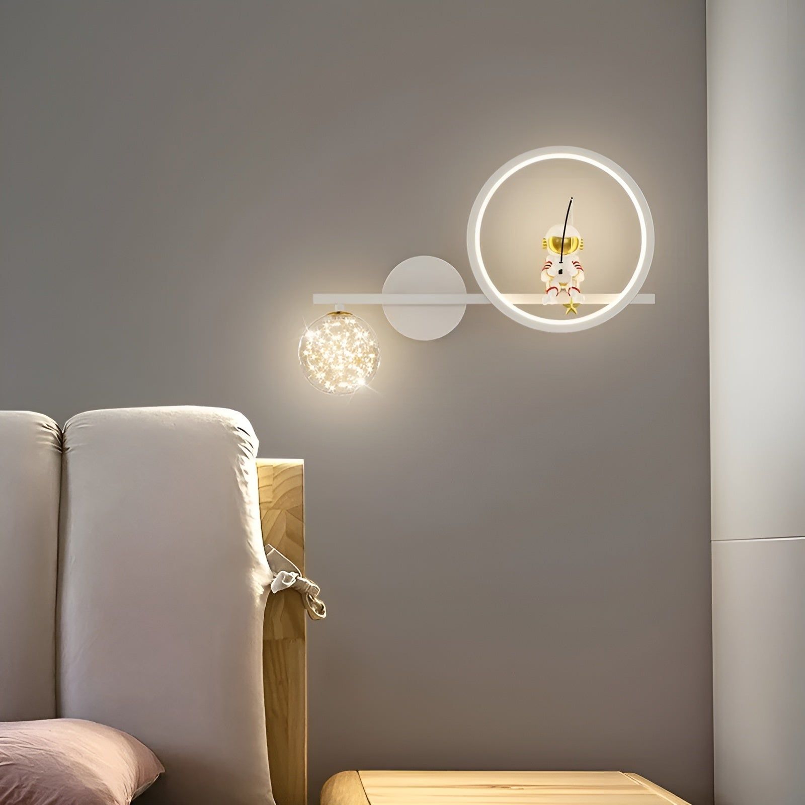 AstroGlow Lamp - Moderne Kinder Sternenhimmel-Projektor LED-Wandlampe Elegare