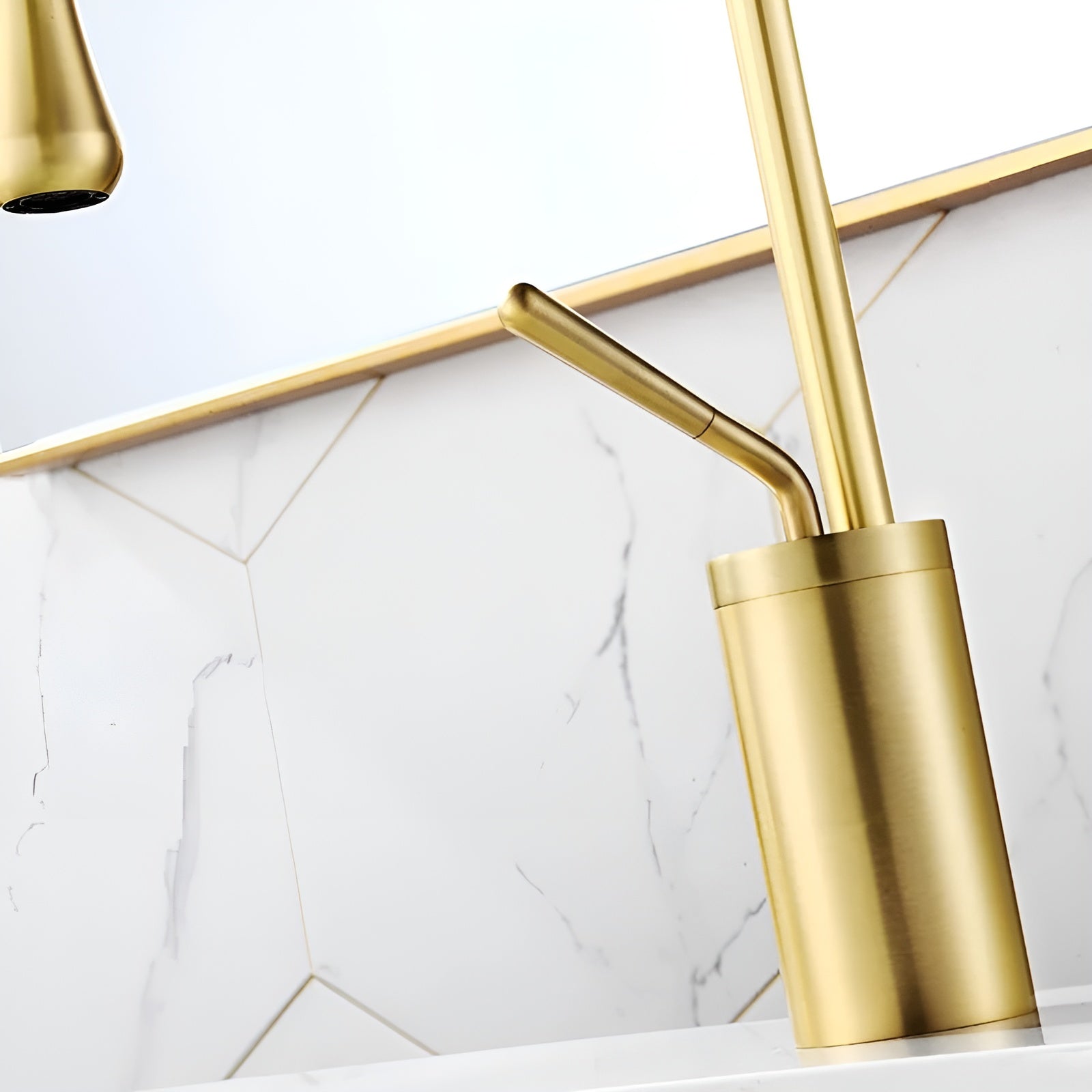 Drehbarer Wasserhahn – Elegantes und Modernes Design | Praktisch für Küche und Bad