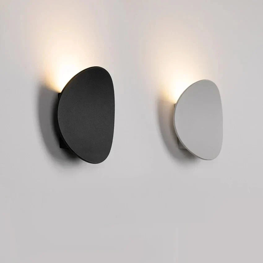 Moderne LED-Wandleuchte aus Metall – minimalistisches Design - Wandleuchten