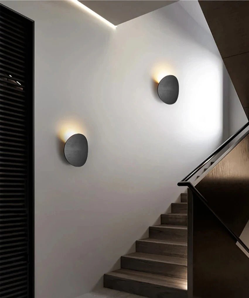 Moderne LED-Wandleuchte aus Metall – minimalistisches Design - Wandleuchten