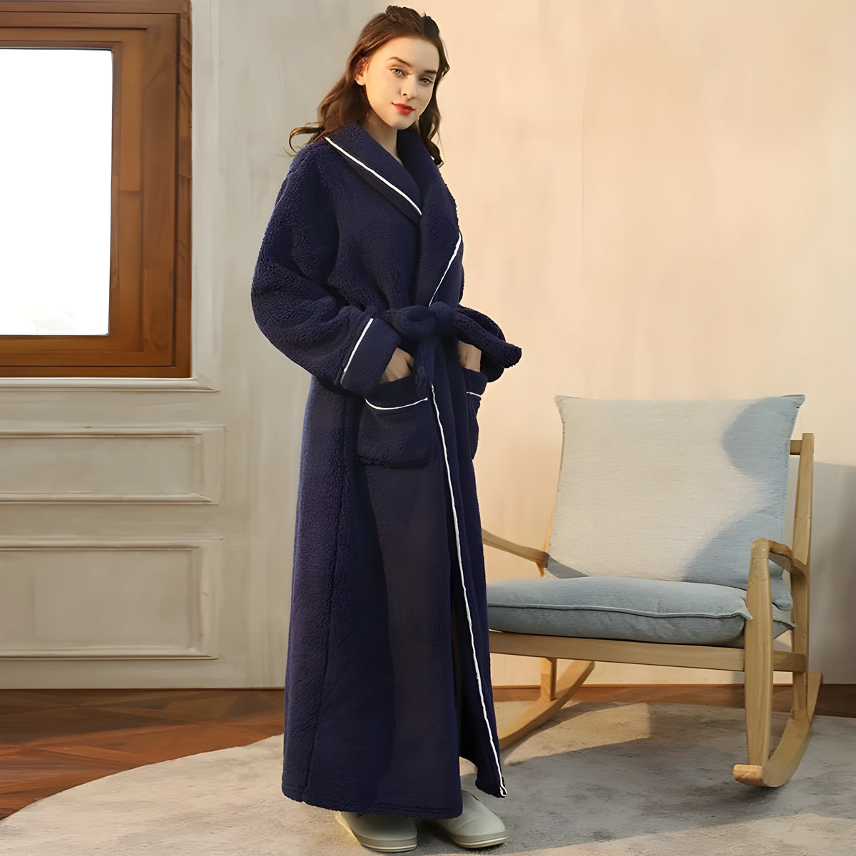 Parissa Robe - Bequemer Fleece Winterbademantel - Marine / Frauen: M - Bademantel