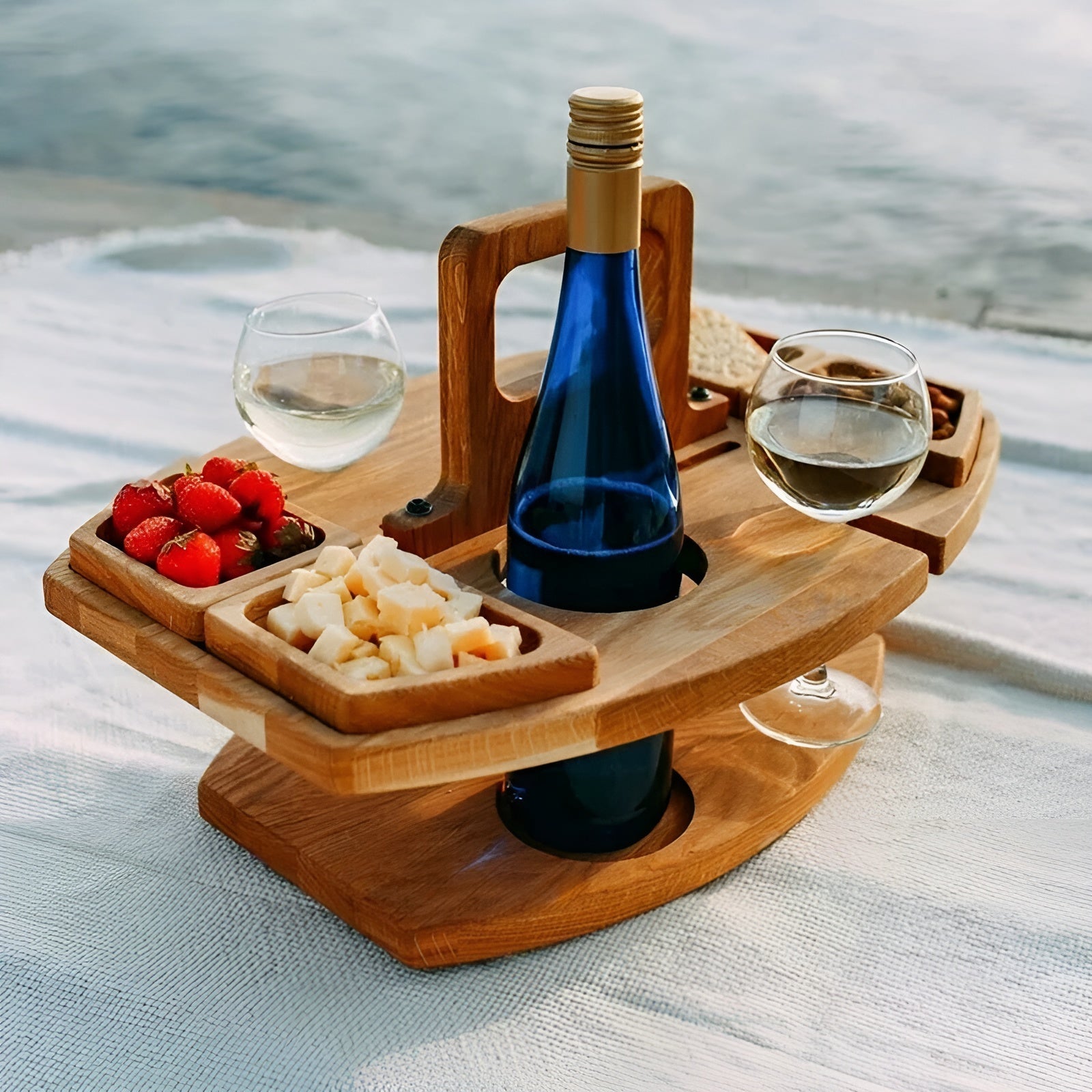 Picknick-Weintisch aus Holz – Perfekt für Wein & Snacks im Freien - Picknicktisch
