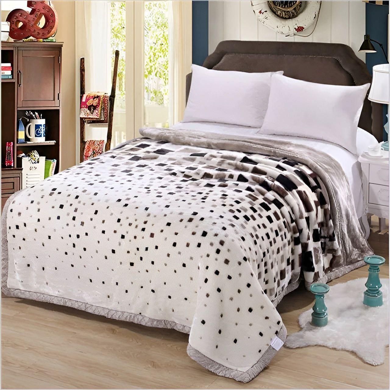 PlushDream Decke - Weiche Kunstfell-Mikrofaser Doppellagige Plüschdecke - Quadratisch Gray / 150x200CM 2KG - Decke