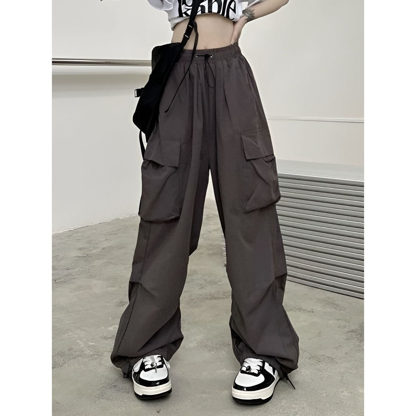 Hannah Cargo Pants - Atmungsaktive Cargo-Hose mit hoher Taille für Frauen - Elegare