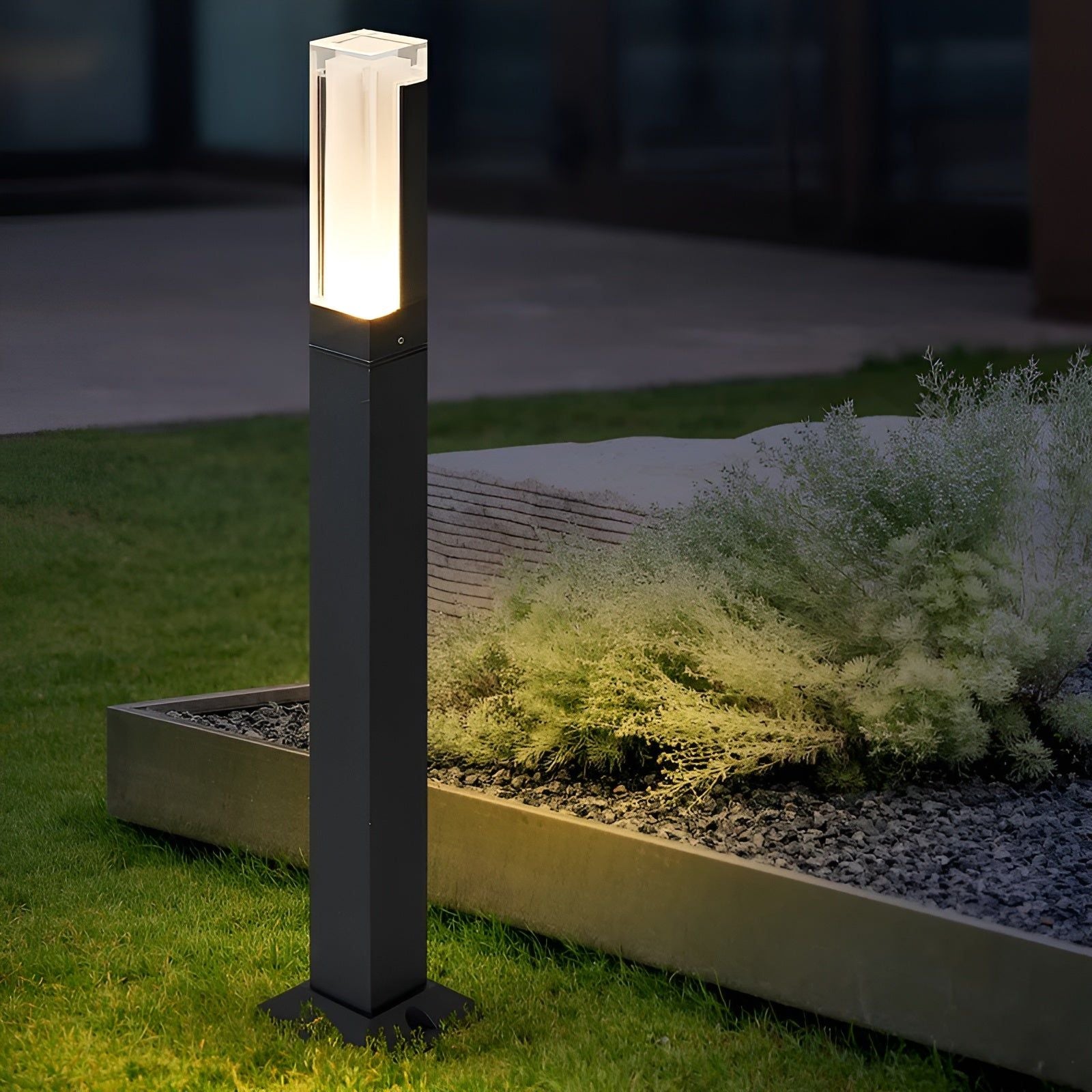 LuxeGarden Glow - Moderne LED-Landschaftsgartenbeleuchtung - Elegare