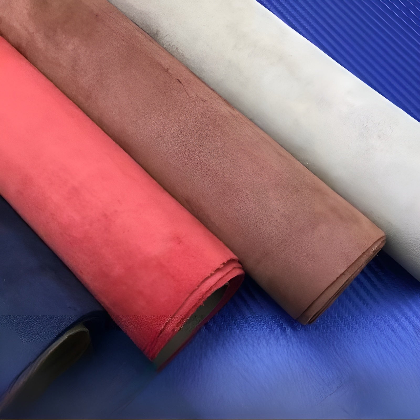 Selbstklebender Auto-Veloursstoff – Weich und Hochwertig | Ideal für Innenraum Verkleidung und Reparaturen