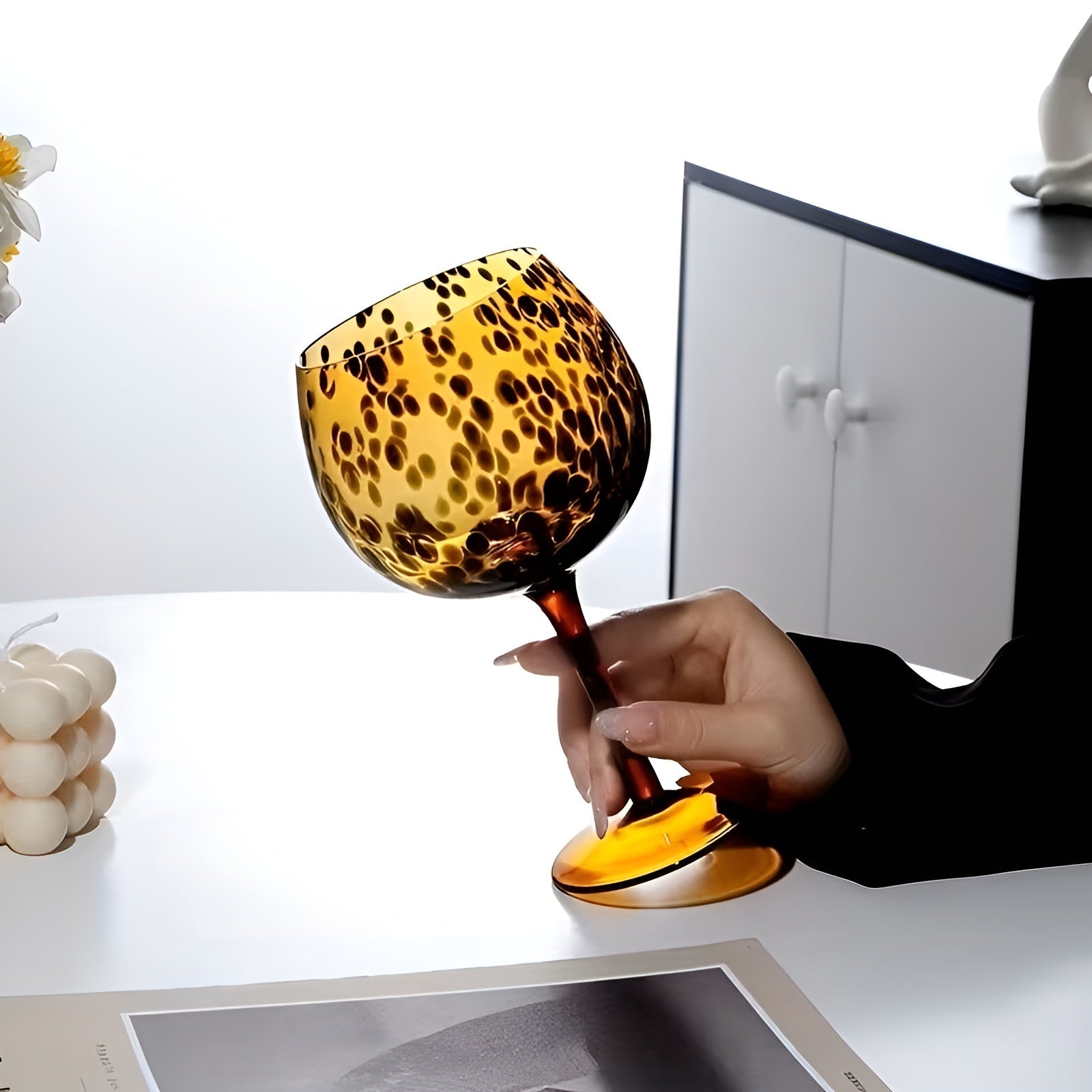Set mit 2 Weingläsern im Leoparden-Design – Vintage-Look & dekorativ | Perfekt für besondere Anlässe - Wohnzubehör