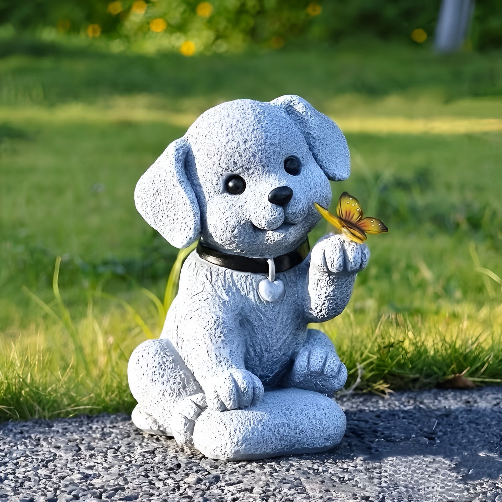 Solar-Gartenfigur Hund mit Schmetterling – Dekorative Gartenbeleuchtung | Wetterfest für Garten Terrasse und Balkon