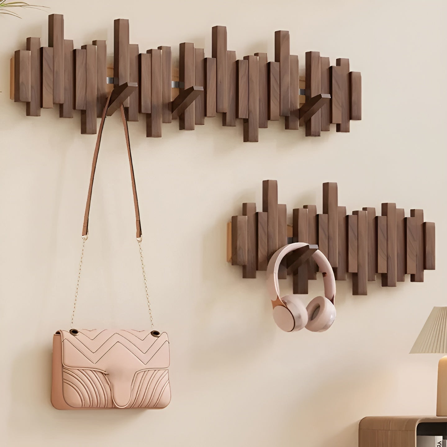 Stilvoller Holz-Kleiderschrank – Flexible Magnet-Haken für mehr Ordnung | Ideal für Schlafzimmer - Wandhaken
