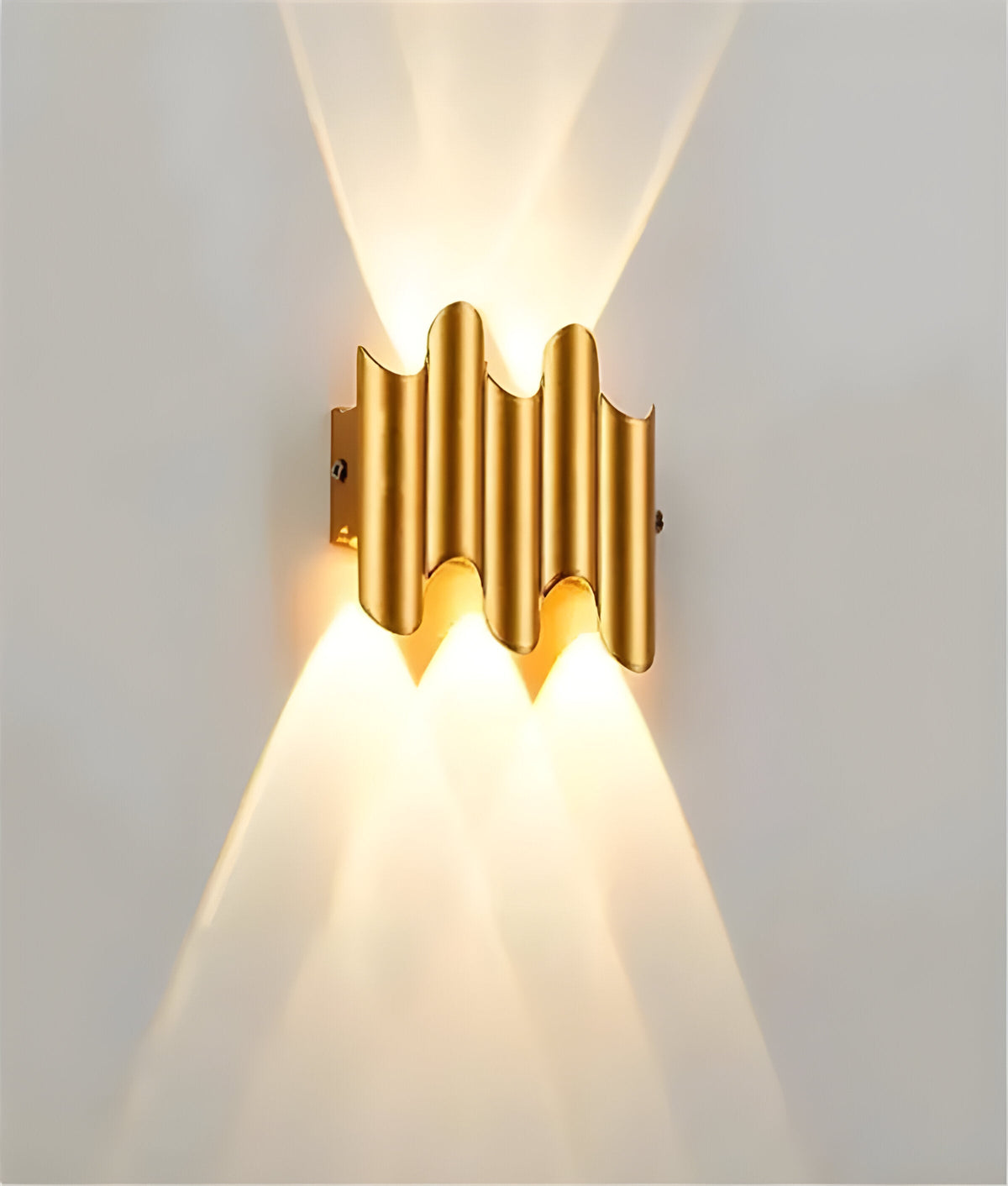 VerandaShine Light – Moderne wasserdichte Außenwandleuchte - 5W Gold / Kaltes Weiß (5500K-7000K) - Wandlampe