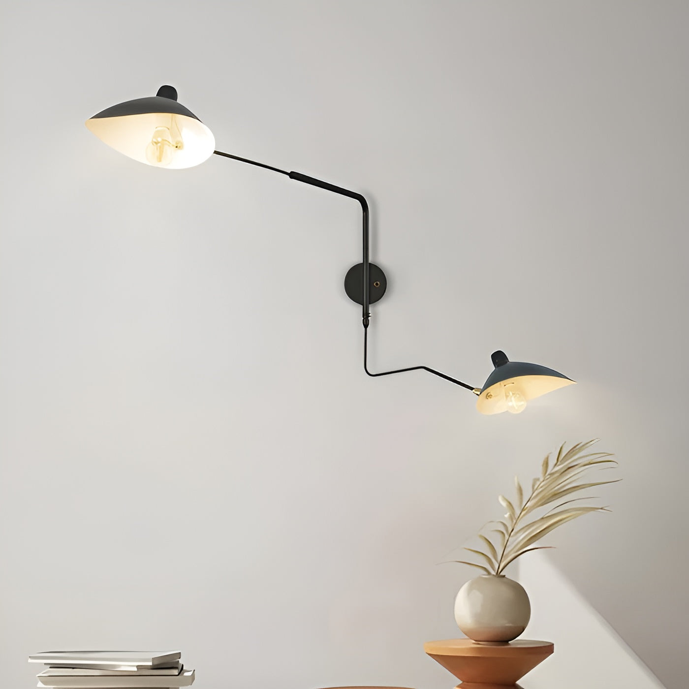 Wandleuchte mit Schwenkarm – Elegantes Zeitloses Design für Schlafzimmer & Büro - Wandlampe