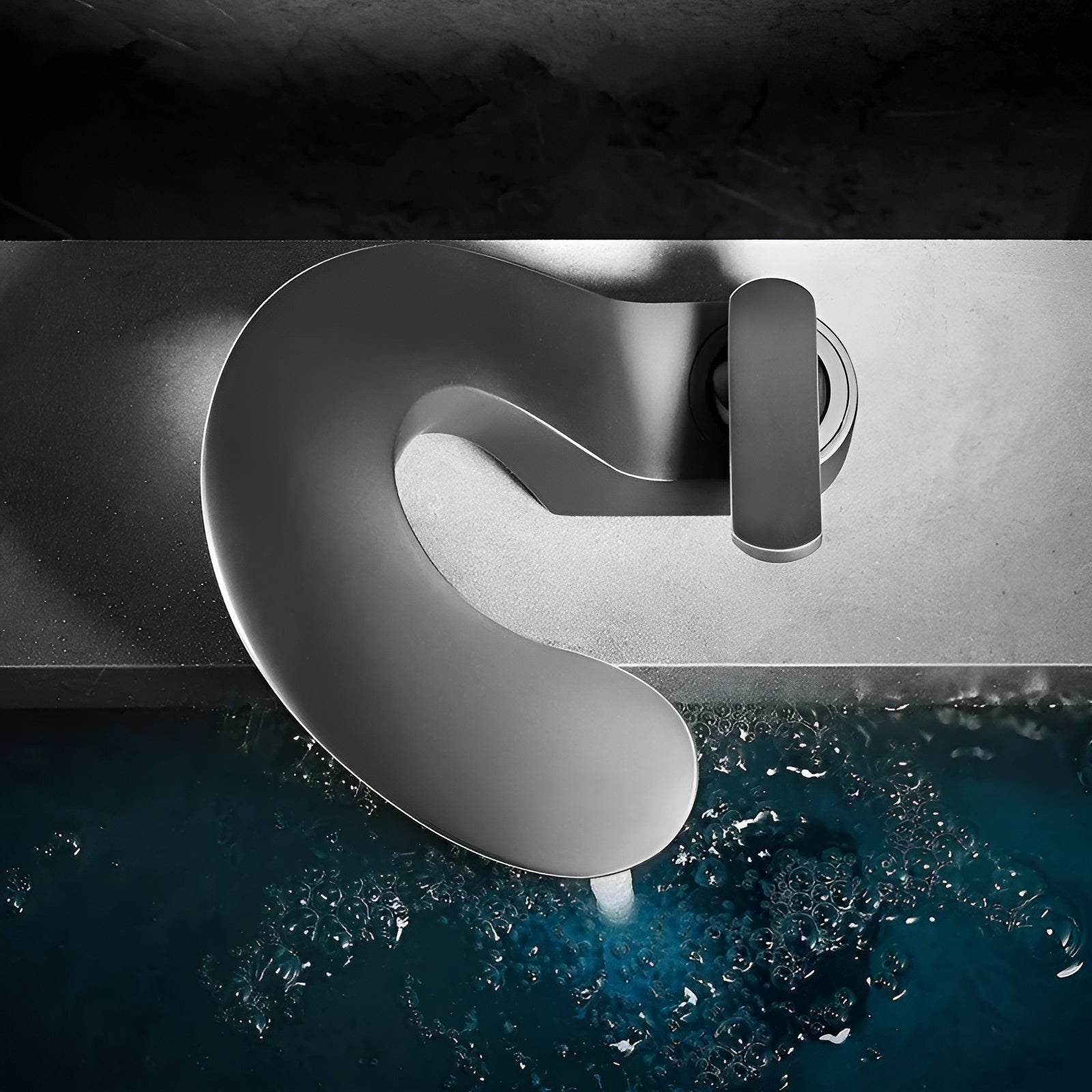 Waschbeckenarmatur mit Wasserfall – Modern und Elegant | Chrom Messing Mischbatterie für Bad Warm- und Kaltwasser