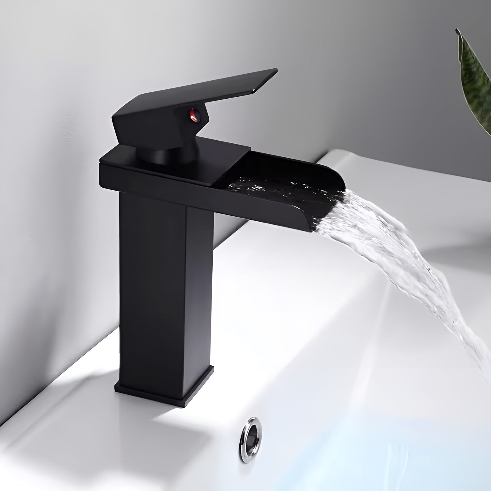 Wasserfall Wasserhahn fürs Waschbecken – Elegantes Design | Einhebelarmatur mit Warm- und Kaltwasser