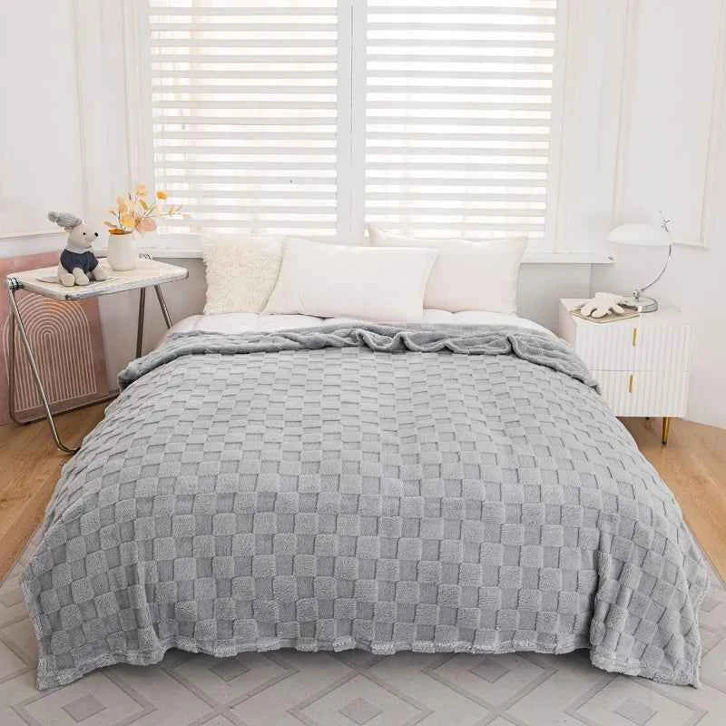 Weiche Jacquard Tagesdecke mit Karomuster – Doppelbett 200x230 cm - Tagesdecken und Plaids