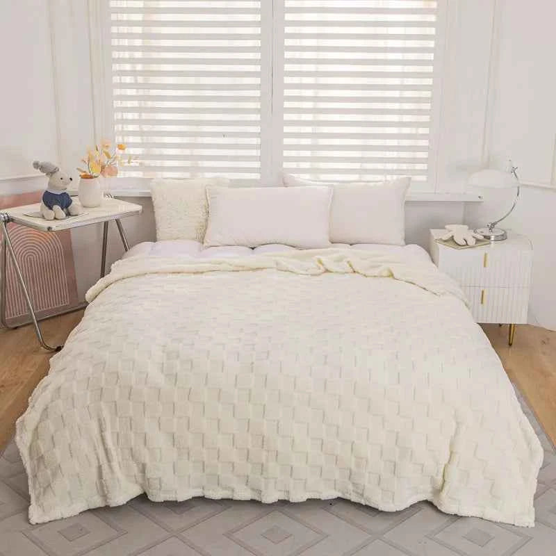 Weiche Jacquard Tagesdecke mit Karomuster – Doppelbett 200x230 cm - Tagesdecken und Plaids