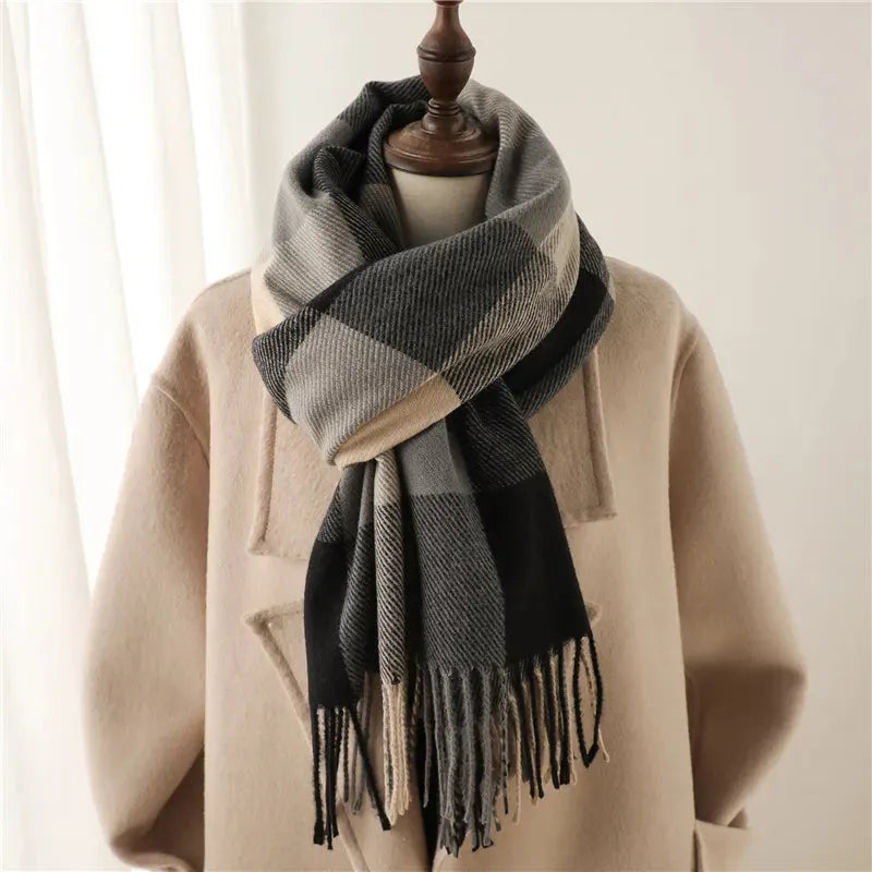 Weicher Kaschmirschal mit Karomuster 200x65 cm – Damen Winterschal - Schwarz - Bekleidung & Accessoires > Accessoires >