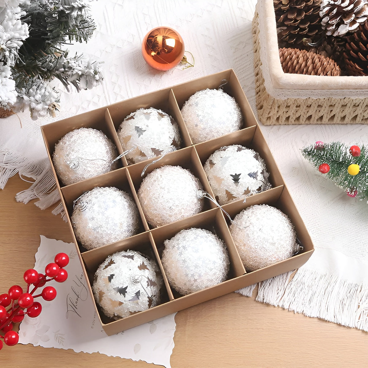 Weihnachtskugeln zum Aufhängen – Elegante & Dekorative Ornamente | Perfekt als Geschenk - Weiß B / 8 Stück - Saisonale
